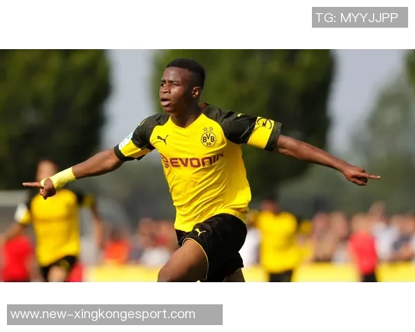 穆科科在丹麦遭遇困境多特名宿呼吁给予更多信任与支持