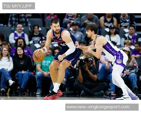 保罗带替补队伍屡次战胜快船主力科林斯表示我们每天都在超越先发 保罗带替补队伍屡次战胜快船主力科林斯表示我们每天都在超越先发