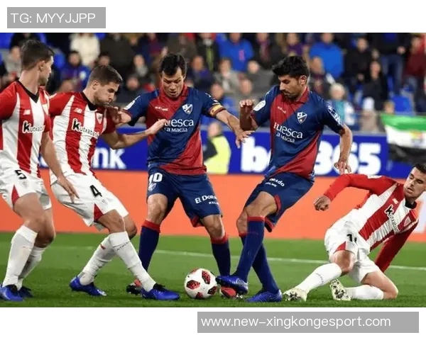 佛罗伦萨主场遭逆转小基恩与苏莱精彩进球罗马逆袭获胜 佛罗伦萨主场遭逆转小基恩与苏莱精彩进球罗马逆袭获胜