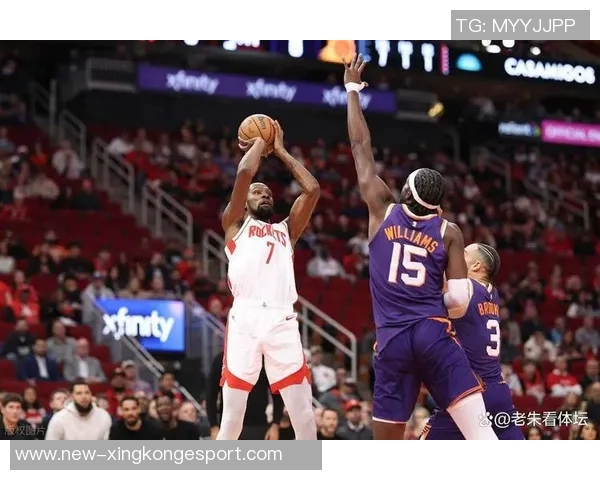 火箭双星伊森与杜门申贾登场净效率惊人助力球队大胜48分