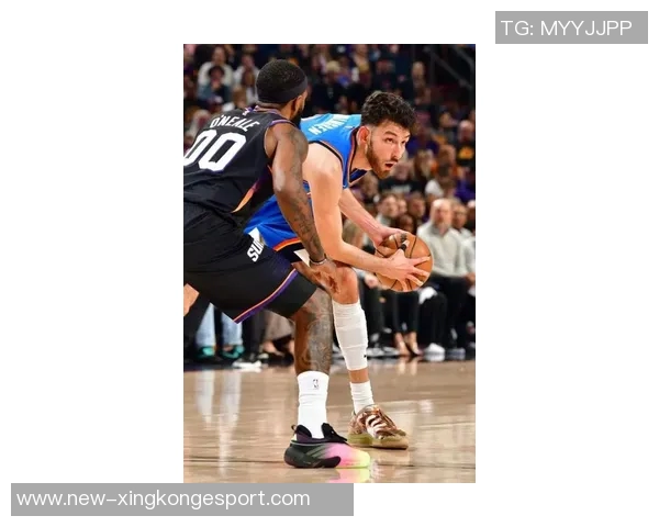 布克遭遇严密防守表现平平13投5中三分球命中率低迷仅得18分6失误