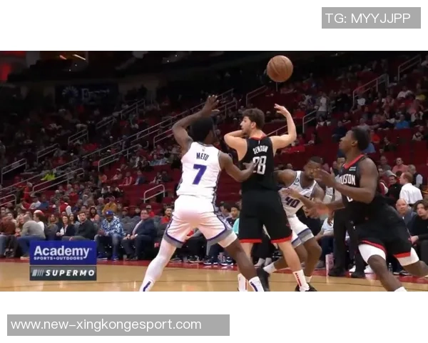 申京自信提升表现表示持球速度更快无球状态仍在适应中