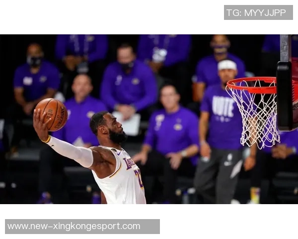 热火全队齐发力半场9人得分5人上双展现团队实力 热火全队齐发力半场9人得分5人上双展现团队实力