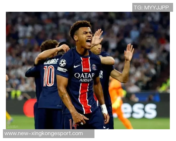 杜埃荣获2025年欧洲金童奖巴黎官方社媒发布祝贺海报